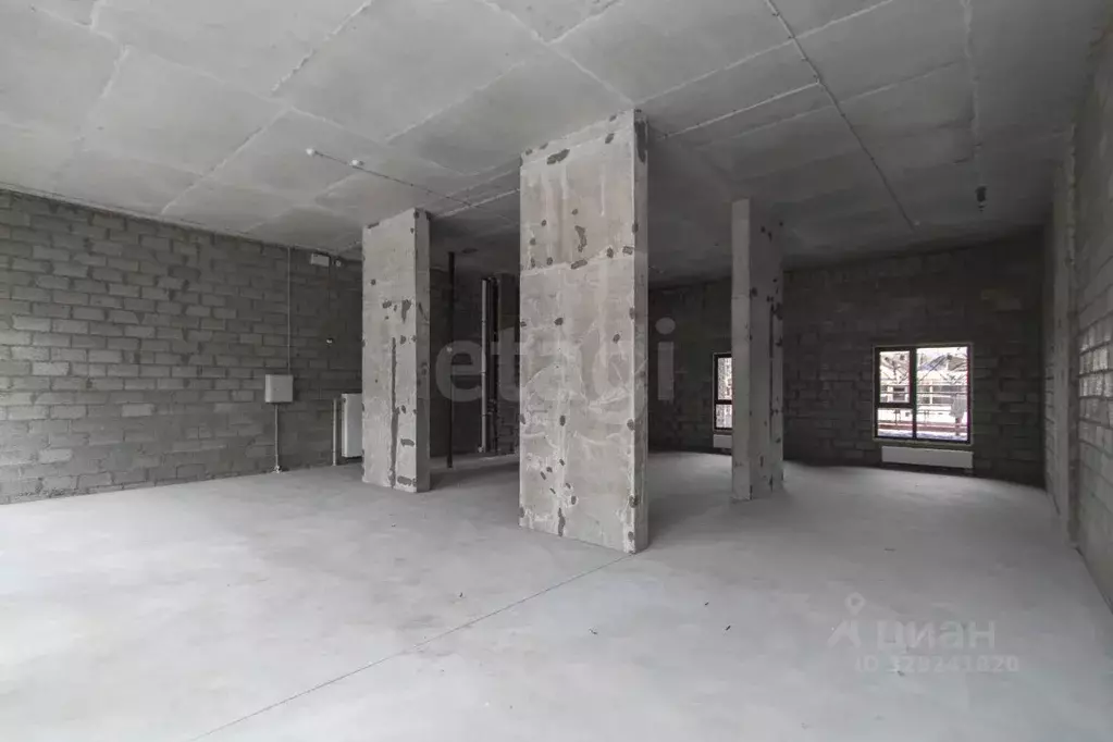 Помещение свободного назначения в Тюменская область, Тюмень ул. ... - Фото 2