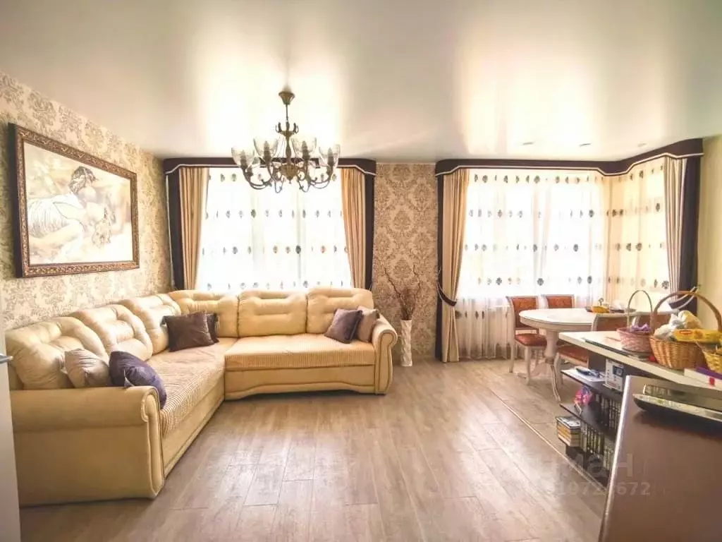 3-к кв. Красноярский край, Красноярск Октябрьская ул., 8 (77.7 м) - Фото 1