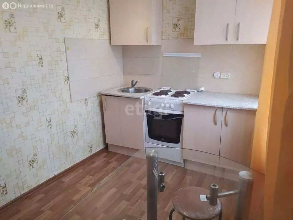 3-комнатная квартира: Бердск, Микрорайон, 70 (58.8 м) - Фото 1