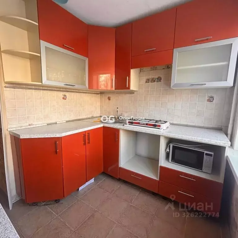 2-к кв. Брянская область, Брянск ул. Ромашина, 38 (49.0 м) - Фото 0