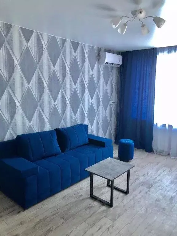 2-к кв. Краснодарский край, Новороссийск ул. Карамзина, 43 (48.0 м) - Фото 0