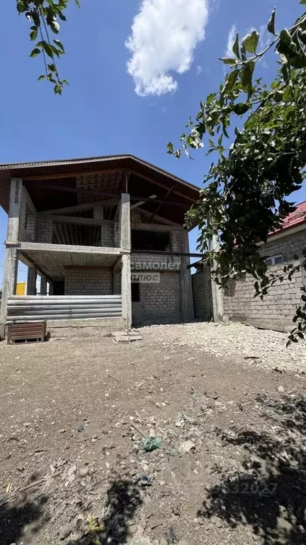 Дом в Кабардино-Балкария, Нальчик ул. Калинина, 126 (300 м) - Фото 1