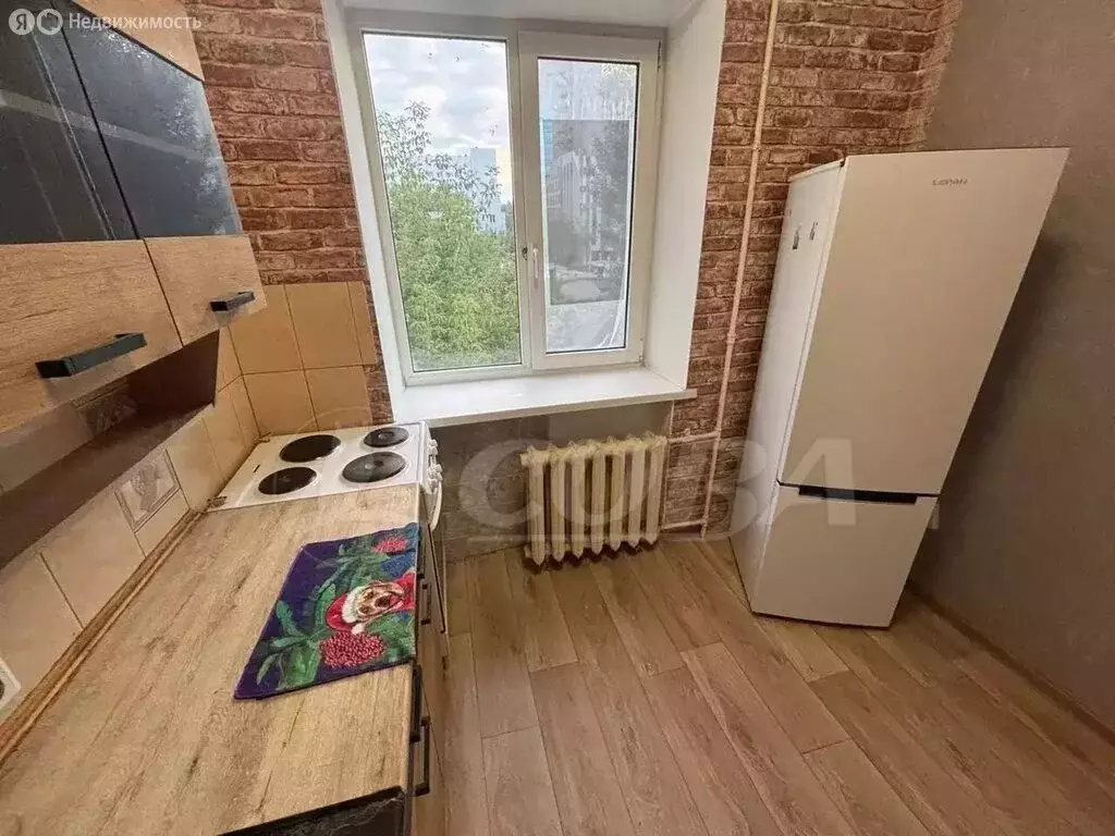 2-комнатная квартира: Тюмень, улица Мельникайте, 96 (45 м) - Фото 0