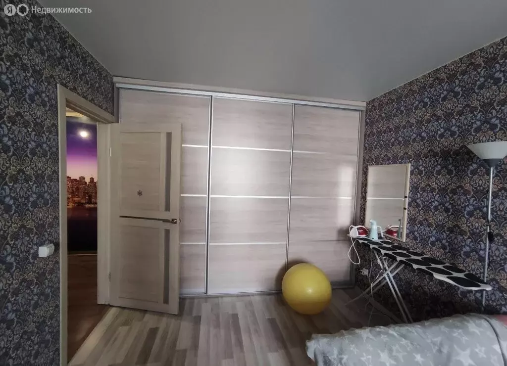 3-комнатная квартира: Уфа, улица Валерия Лесунова, 10/1 (75.3 м) - Фото 1