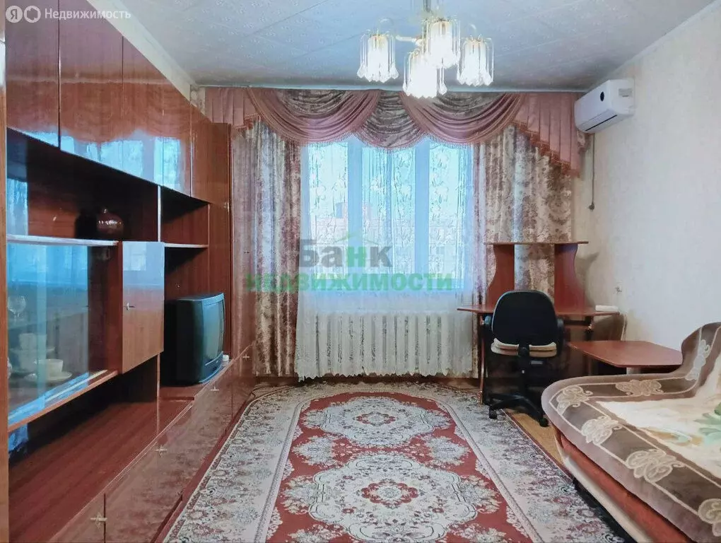 2-комнатная квартира: Балаково, улица 20 лет ВЛКСМ, 54 (55.4 м) - Фото 0