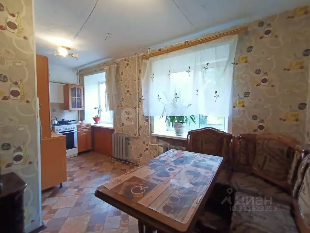 3-к кв. Костромская область, Буй ул. Максима Горького, 27 (57.9 м) - Фото 1
