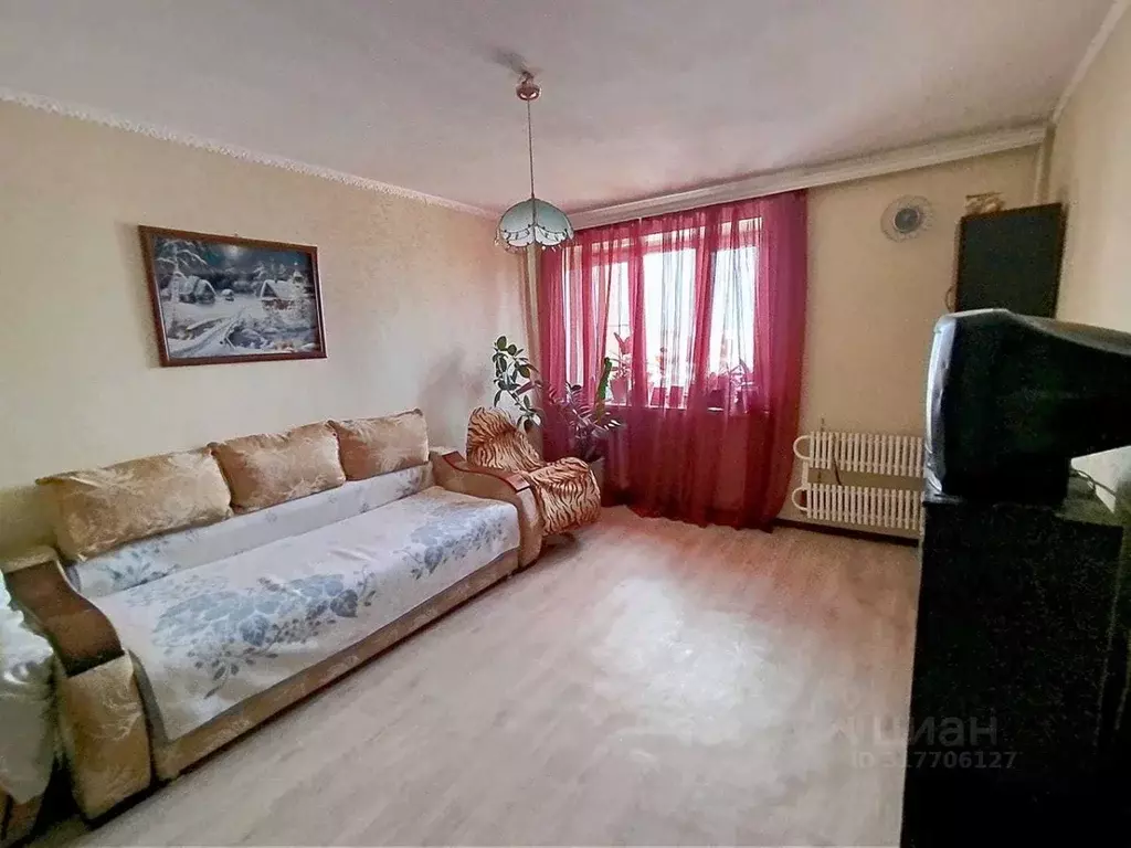 1-к кв. Белгородская область, Старый Оскол Макаренко мкр, 5 (37.0 м) - Фото 0