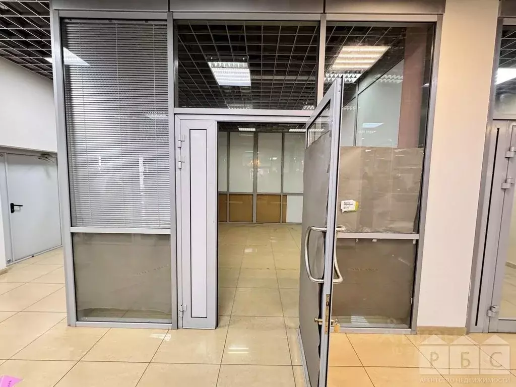 Помещение свободного назначения в Саратовская область, Саратов ул. ... - Фото 2