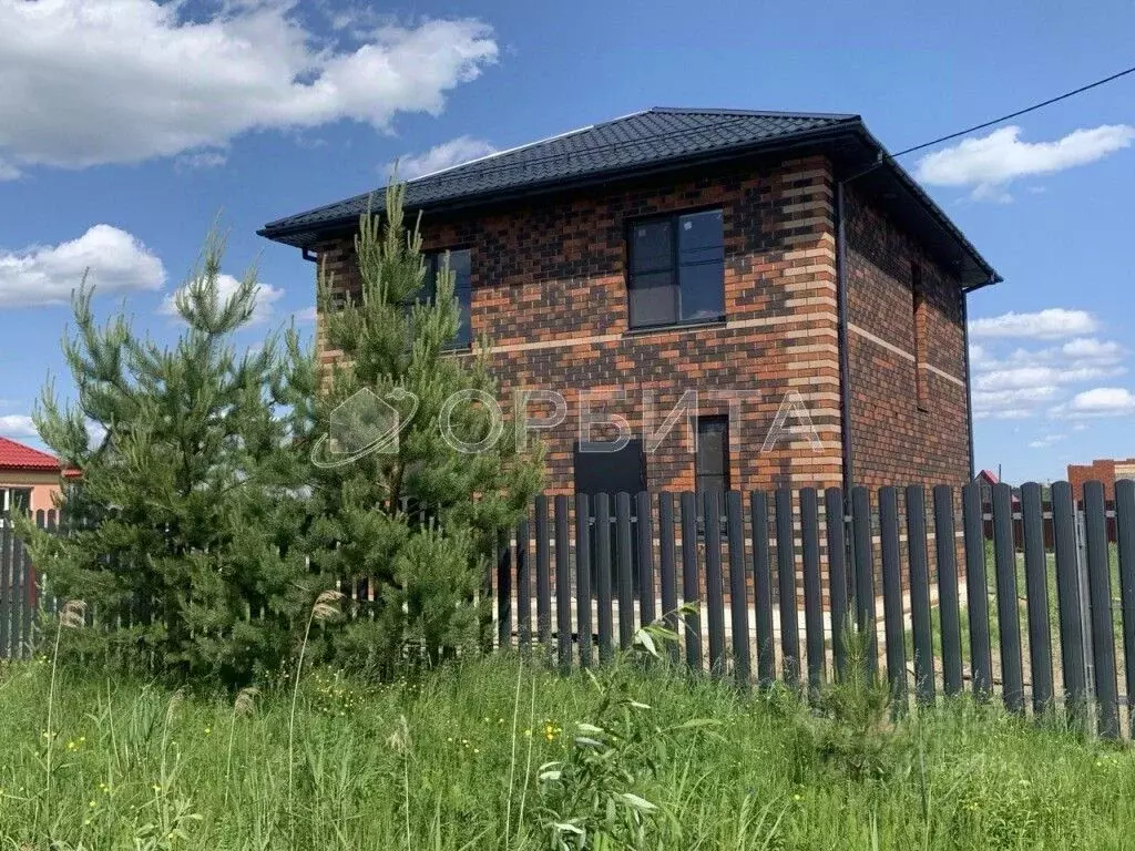 Дом в Тюменская область, Тюменский район, д. Ушакова бул. Центральный ... - Фото 1
