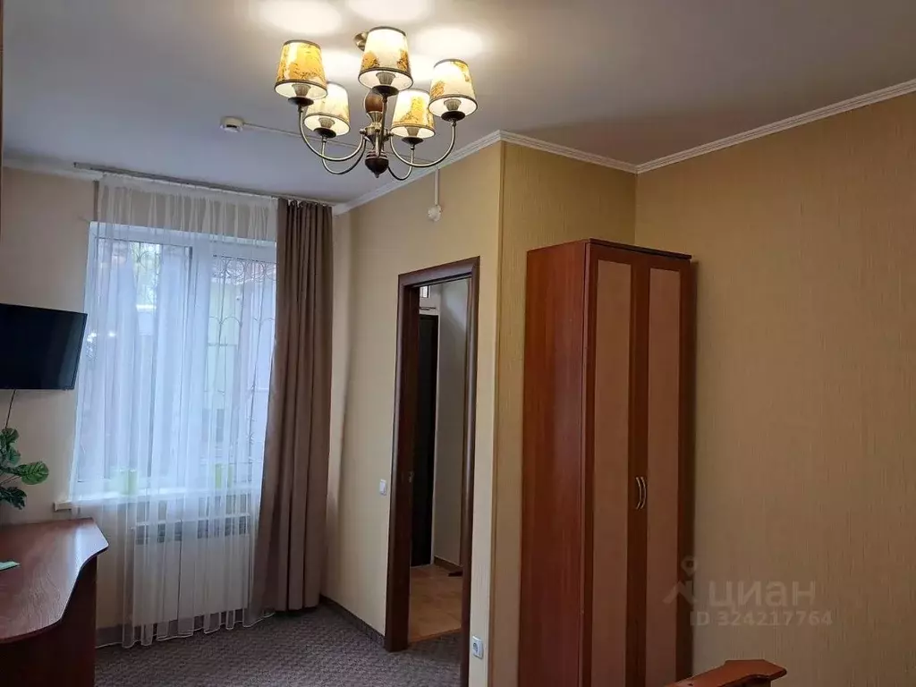 2-к кв. Крым, Симферополь спуск Суворовский, 9 (45.0 м) - Фото 2