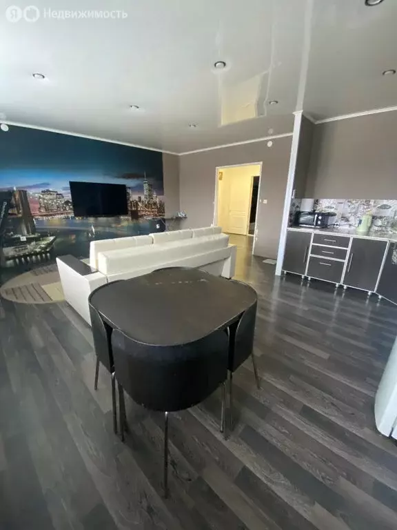 4-комнатная квартира: Ялуторовск, улица Свободы, 234 (77.8 м) - Фото 2