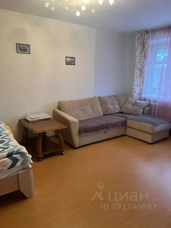 1-к кв. Удмуртия, Глазов ул. Кирова, 10А (30.0 м) - Фото 1