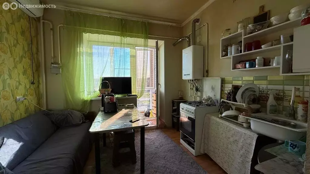 1-комнатная квартира: Новокубанск, Молодая улица, 8 (36 м) - Фото 2