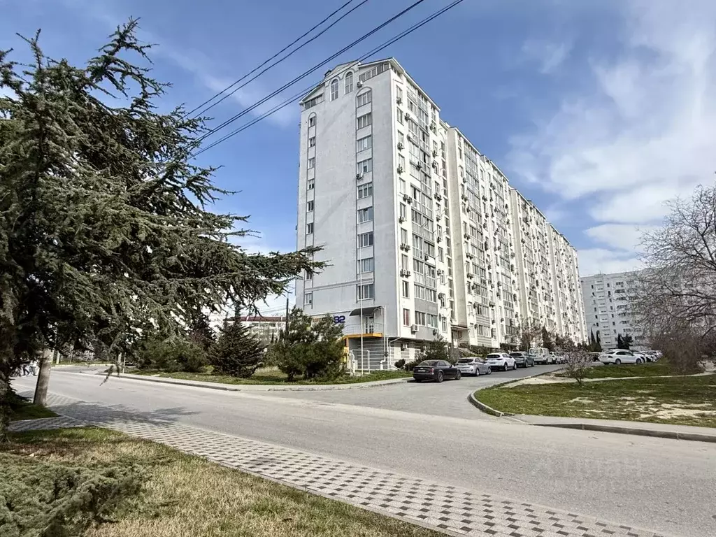 2-к кв. Севастополь просп. Октябрьской Революции, 20 (67.0 м) - Фото 1
