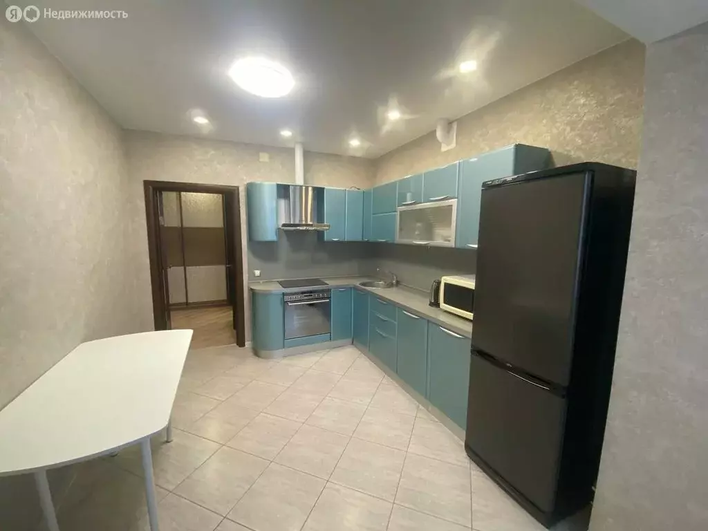 3-комнатная квартира: Старый Оскол, микрорайон Дубрава, квартал 3, 31А ... - Фото 1