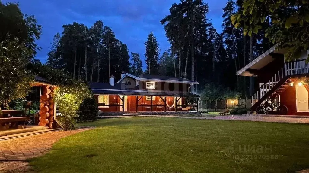 Дом в Ярославская область, Рыбинск Загородная ул., 31 (250 м) - Фото 1