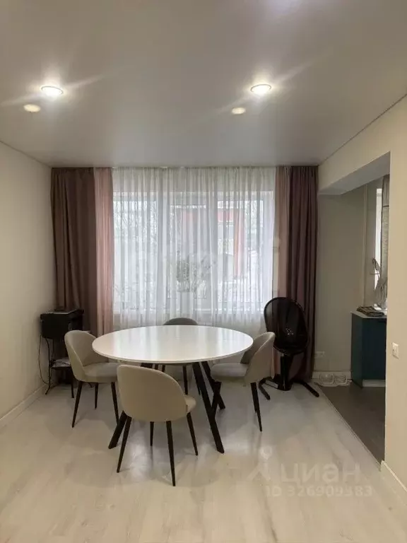 2-к кв. Брянская область, Жуковка пер. Заводской проезд, 6 (43.3 м) - Фото 2