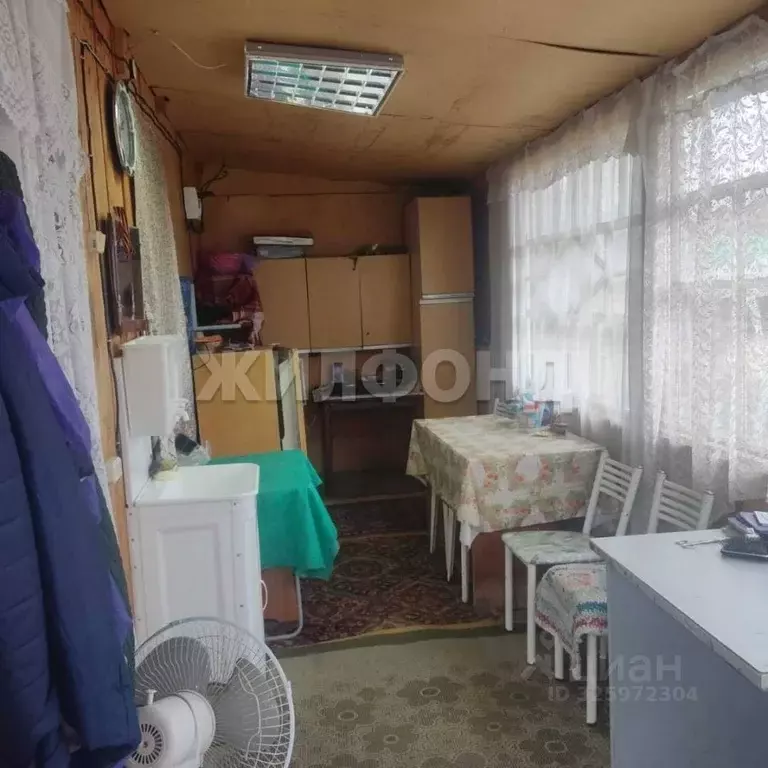 Дом в Алтайский край, Курьинский район, Колыванский сельсовет, с. ... - Фото 2