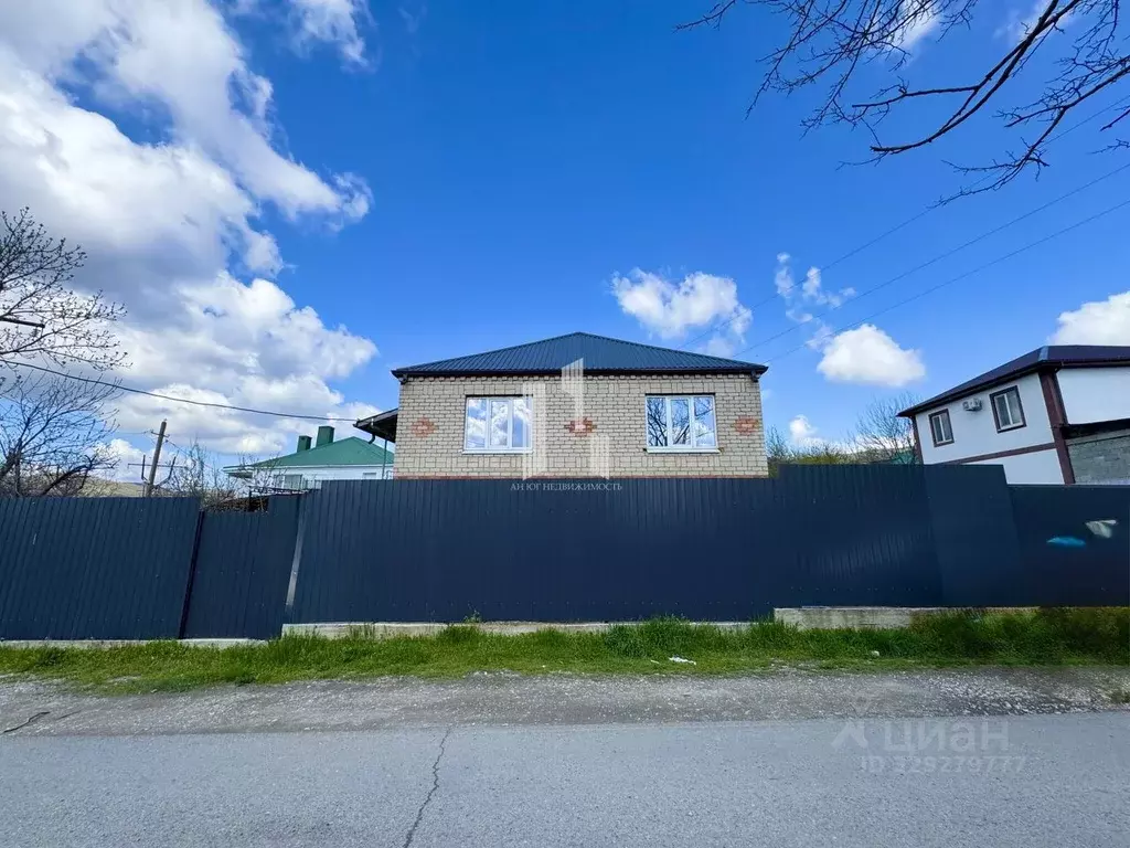 Дом в Краснодарский край, Новороссийск городской округ, с. Гайдук ул. ... - Фото 1