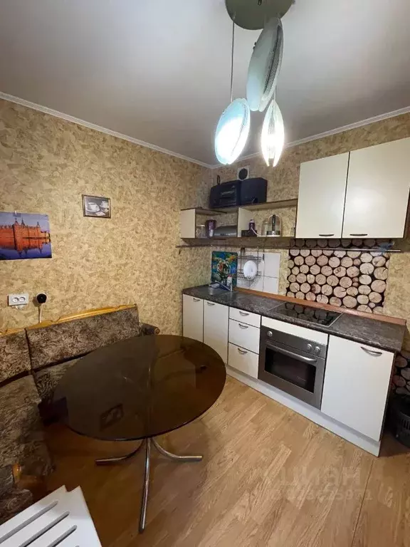 2-к кв. Московская область, Химки Молодежная ул., 74 (58.0 м) - Фото 1