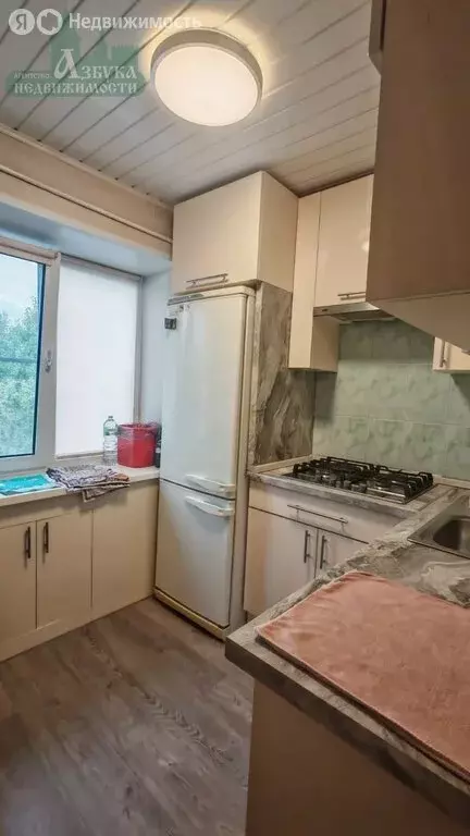 3-комнатная квартира: Смоленск, улица Николаева, 32 (59 м) - Фото 0