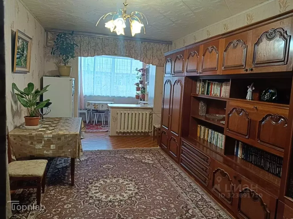 3-к кв. Астраханская область, Астрахань ул. Дубровинского, 52к2 (60.7 ... - Фото 1