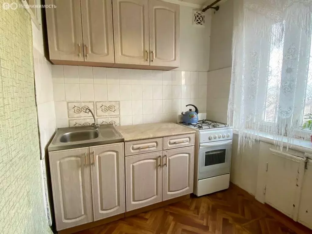 3-комнатная квартира: Новокуйбышевск, улица Дзержинского, 14 (60 м) - Фото 0