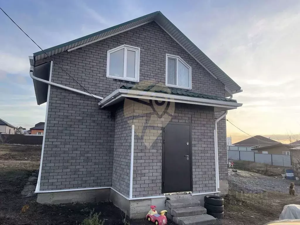 Коттедж в Белгородская область, Старый Оскол ул. Ровенская (95 м) - Фото 1