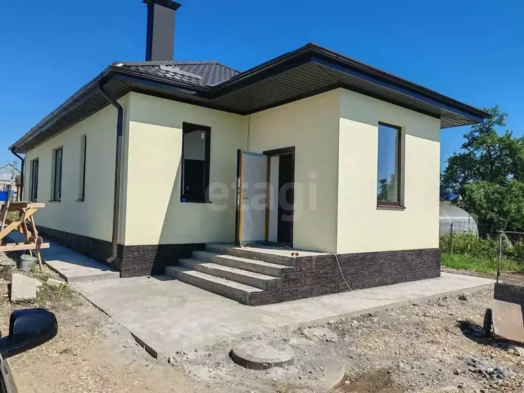 Дом в Ставропольский край, Лермонтов городской округ, с. Острогорка ... - Фото 1