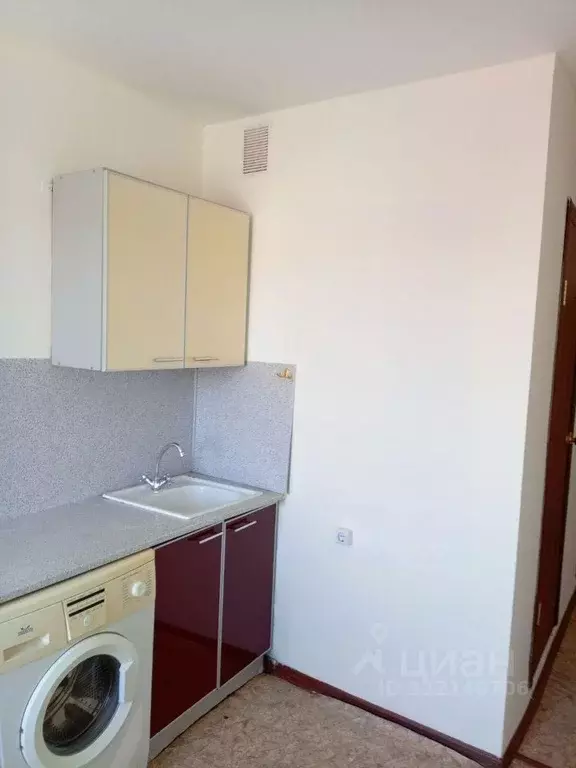 2-к кв. Башкортостан, Салават Ленинградская ул., 93А (50.4 м) - Фото 1