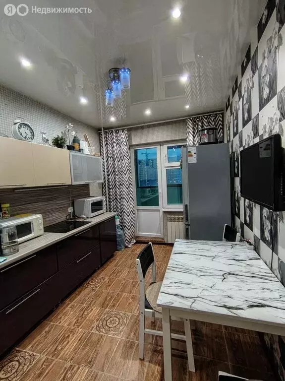 2-комнатная квартира: Якутск, проспект Ленина, 56/1 (54.5 м) - Фото 1