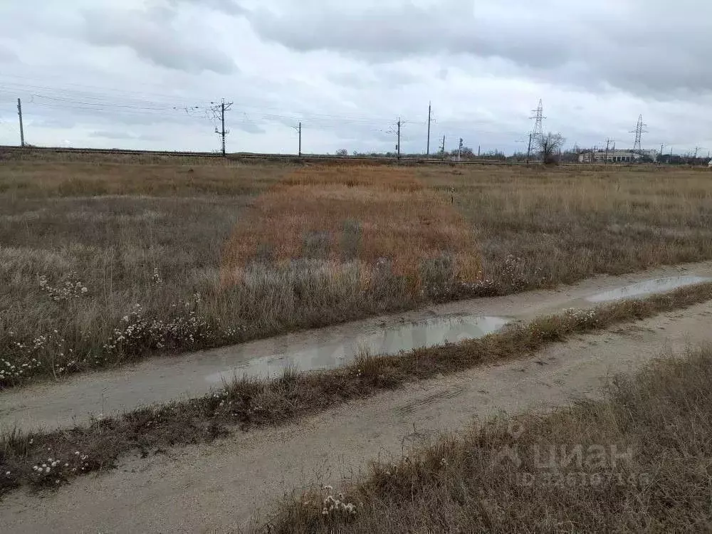Участок в Крым, Сакский район, Лесновское с/пос, с. Прибрежное ул. ... - Фото 2