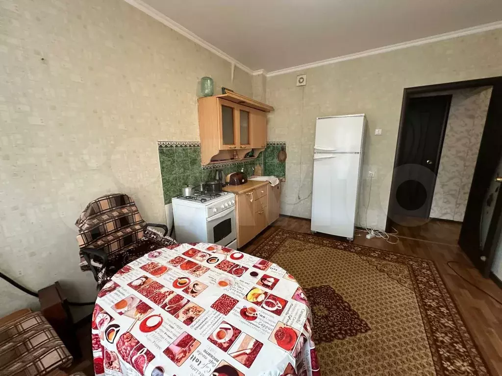 1-к. квартира, 40 м, 8/10 эт. - Фото 1