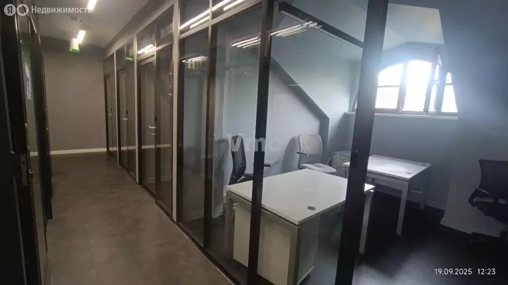 Офис (970 м) - Фото 2