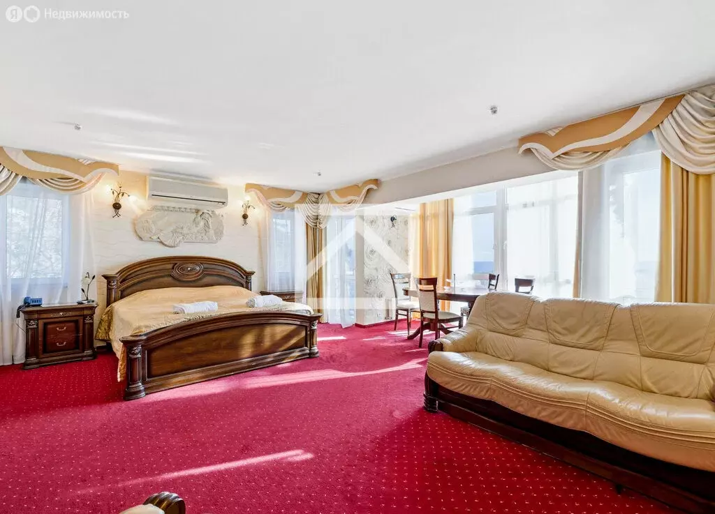 Квартира-студия: Кореиз, Алупкинское шоссе, 2 (47.3 м) - Фото 1