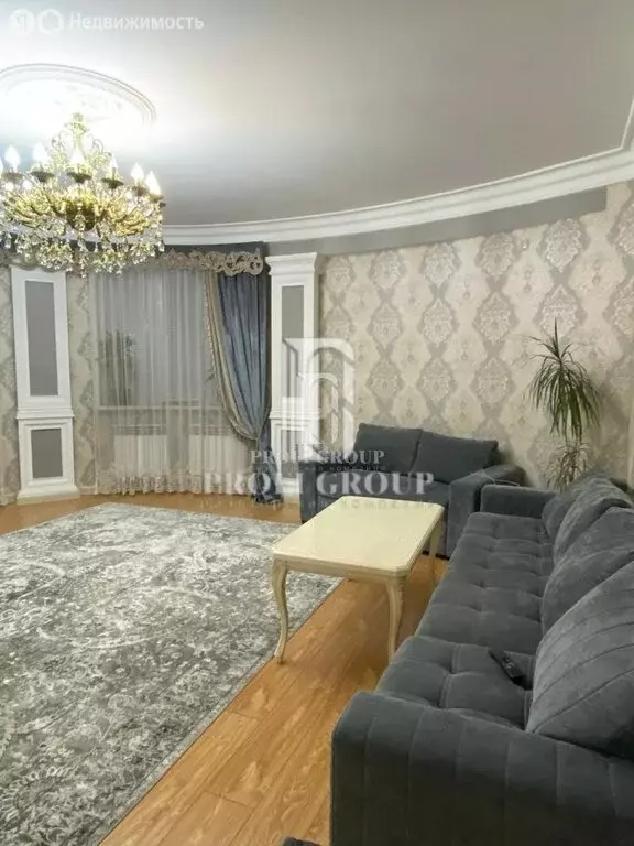 2-комнатная квартира: Махачкала, улица Зои Космодемьянской, 51 (75 м) - Фото 1
