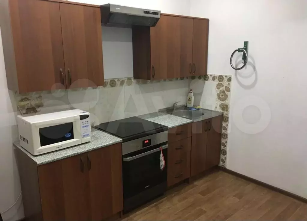 1-к. квартира, 40 м, 1/9 эт. - Фото 0