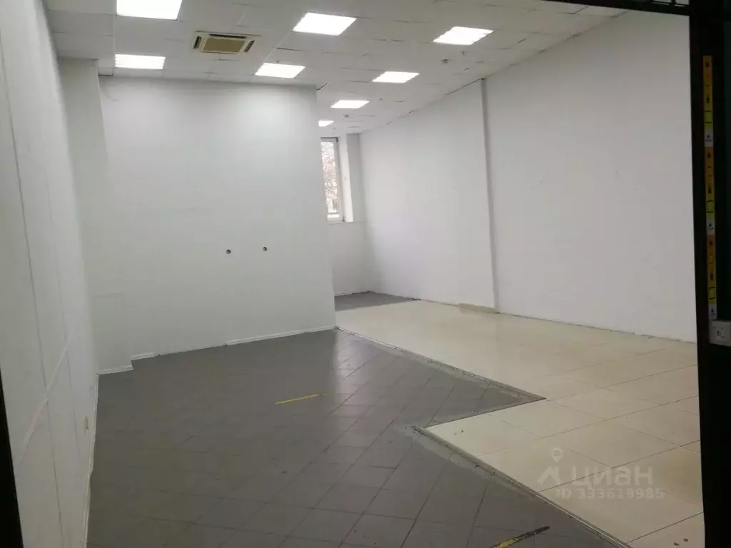 Помещение свободного назначения в Карелия, Петрозаводск ул. Кирова, 2 ... - Фото 2