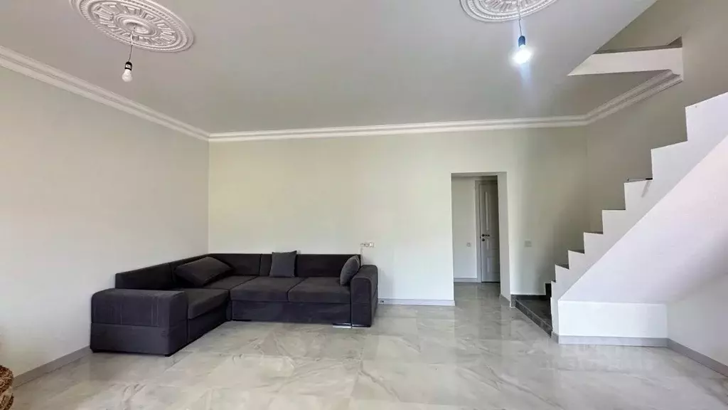 3-к кв. Дагестан, Махачкала ул. Каммаева, 103Г (85.0 м) - Фото 0