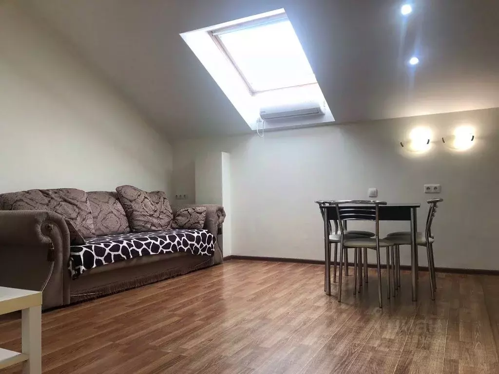 2-к кв. Краснодарский край, Краснодар ул. Карлсруэвская, 6 (72.0 м) - Фото 1