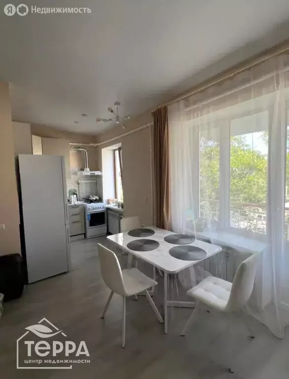 2-комнатная квартира: Евпатория, улица Казаса, 13 (41.5 м) - Фото 0