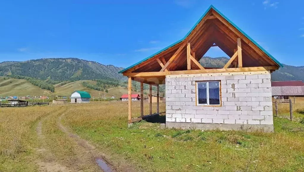 Дом в Алтай, Усть-Коксинский район, с. Усть-Кокса ул. Шукшина, 29 (49 ... - Фото 1