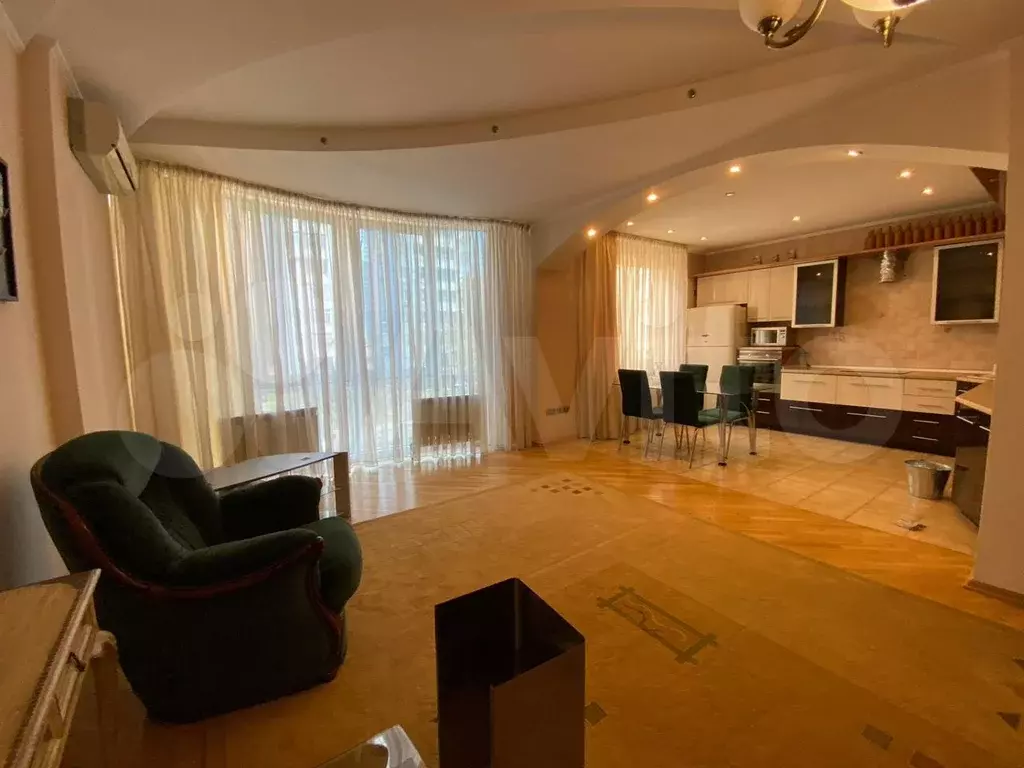 3-к. квартира, 120 м, 3/12 эт. - Фото 1