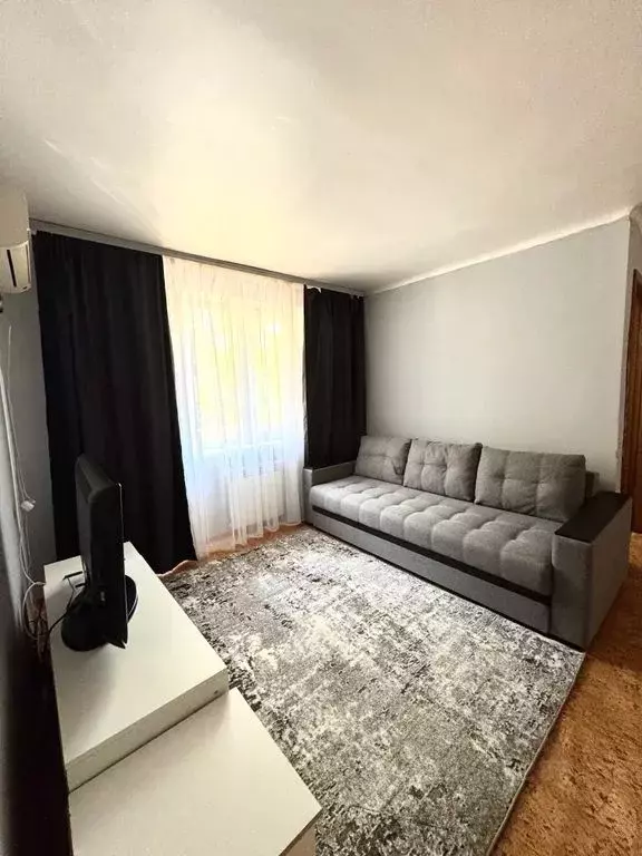 2-к кв. Севастополь пл. Генерала Захарова, 1 (47.0 м) - Фото 1