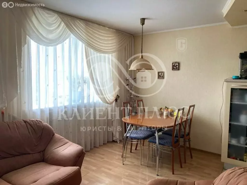 3-комнатная квартира: Корсаков, улица Федько, 5/3 (63 м) - Фото 0