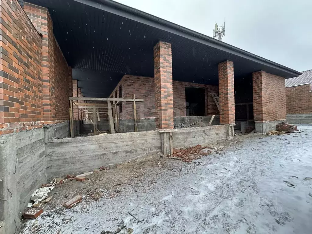 Дом в Ингушетия, Назрань ул. Богатырева (360 м) - Фото 1