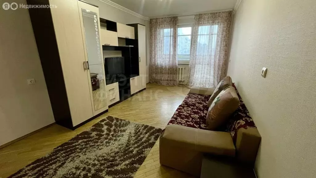 3-комнатная квартира: Калининград, Солнечный бульвар, 20 (66.7 м) - Фото 1