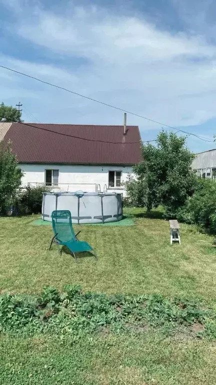 Дом в Алтайский край, Зональный район, с. Новая Чемровка ул. Титова, 3 ... - Фото 1