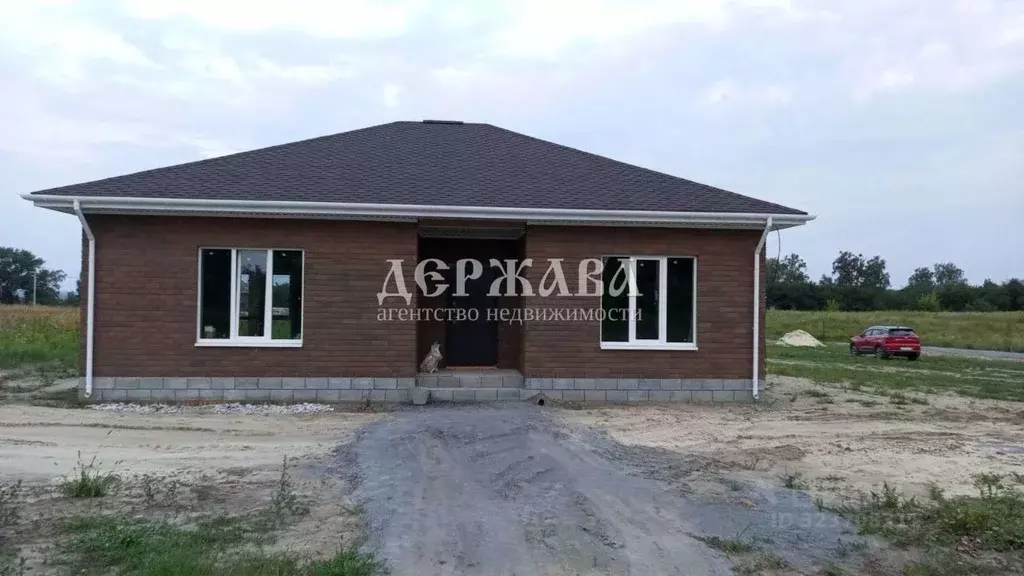 Дом в Белгородская область, Старооскольский городской округ, с. ... - Фото 1