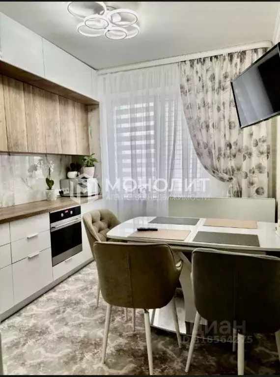 3-к кв. Белгородская область, Старый Оскол Восточный мкр, 14 (64.0 м) - Фото 0